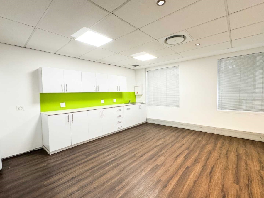 To Let Commercial Property for Rent in Mouille Point Western Cape